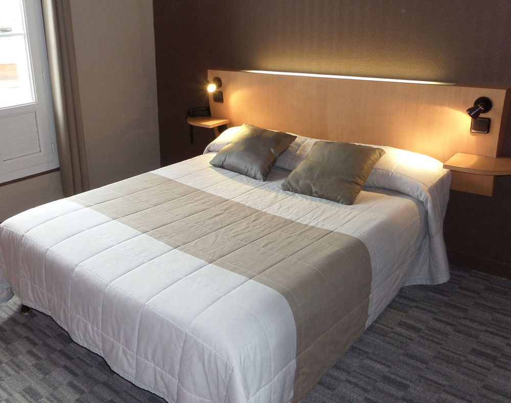 Contact Hotel De France Saintes Esterno foto