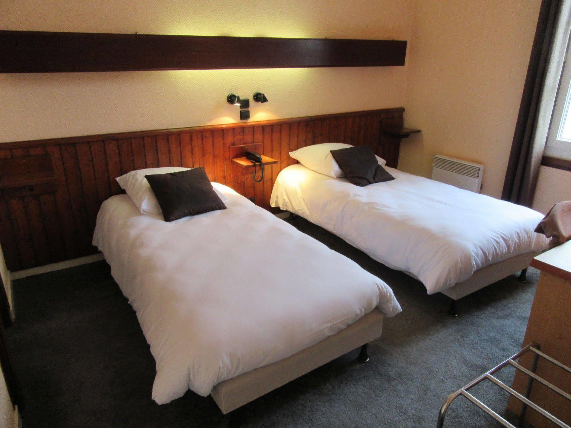 Contact Hotel De France Saintes Esterno foto